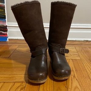 Sven clog sherling boots 12 in tall
